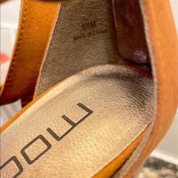 Moda Spana Kelly Cognac Heels - Picture 8 of 8